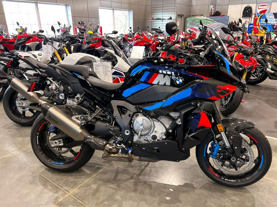 New 2025 BMW M 1000 XR