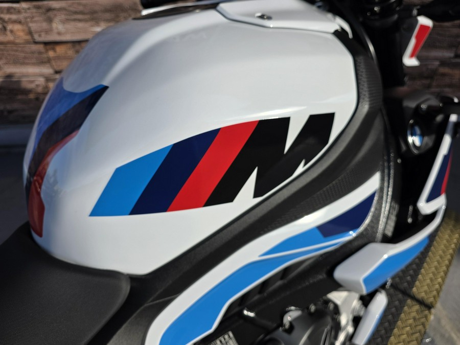 2026 BMW M 1000 R