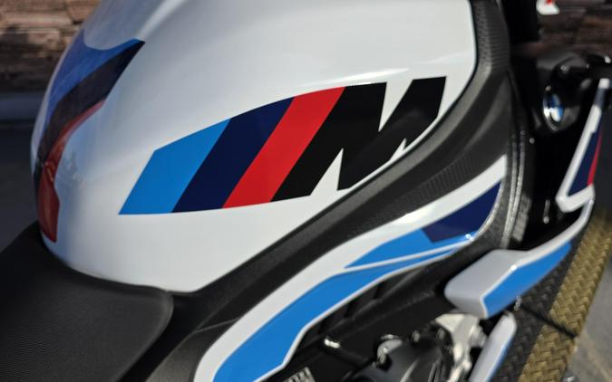 2026 BMW M 1000 R
