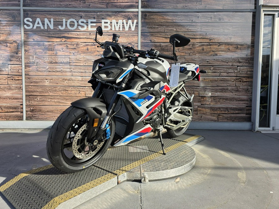 2026 BMW M 1000 R