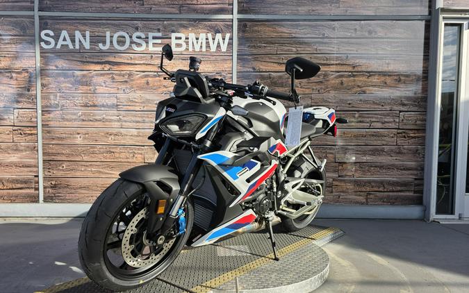 2026 BMW M 1000 R