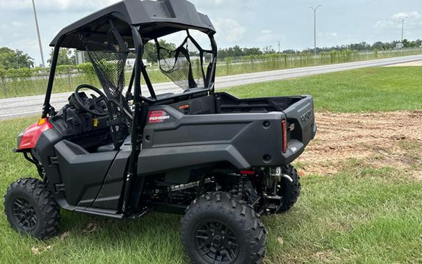 2026 Honda Pioneer 700 Deluxe