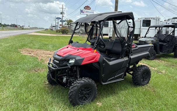 2026 Honda Pioneer 700 Deluxe