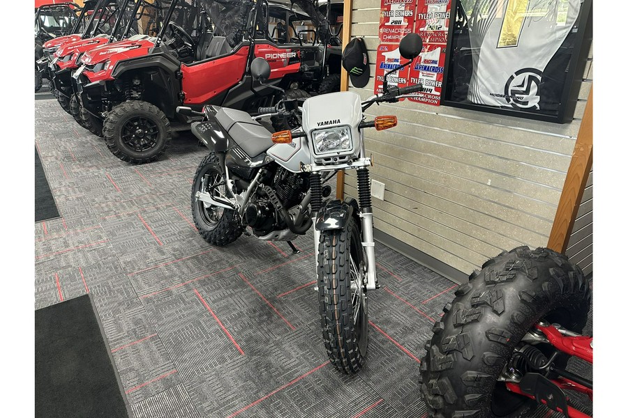 2027 TW200 - Yamaha