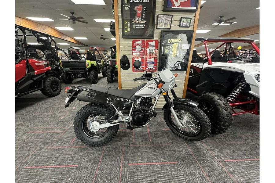 2027 TW200 - Yamaha