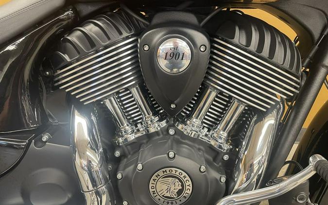 2021 Indian Motorcycle® Chieftain® Thunder Black