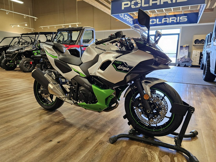 2024 Kawasaki Ninja® 7 Hybrid ABS