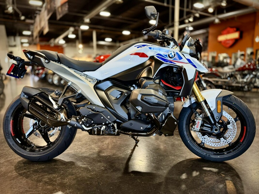 2026 BMW Motorrad R 1300 R Light White