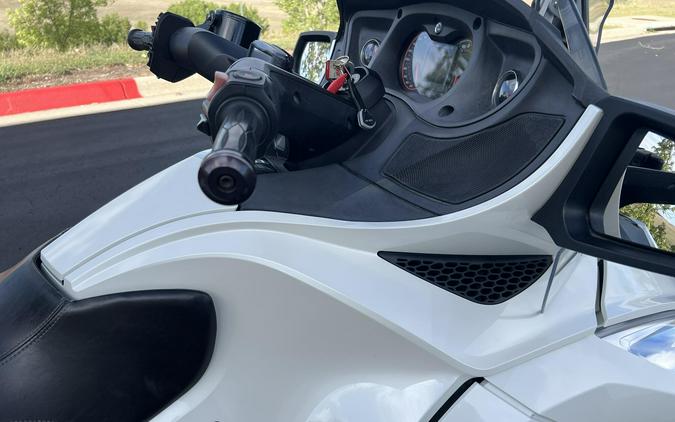 2015 Can-Am Spyder RT-Limited SE6