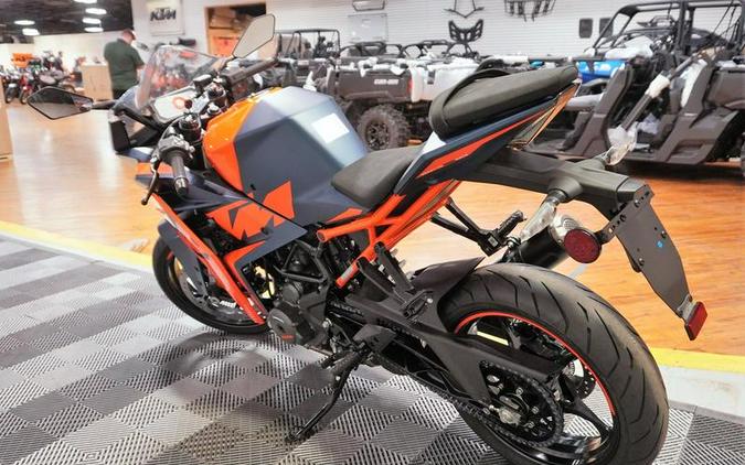 2023 KTM RC 390