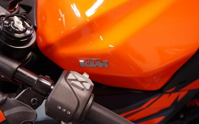 2023 KTM RC 390