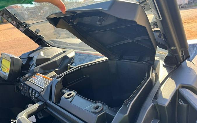 2026 Can-Am Commander X Mr 1000R Dark Wildland Camo