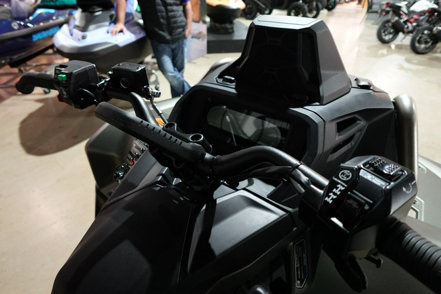 2026 Can-Am Outlander X MR 1000R