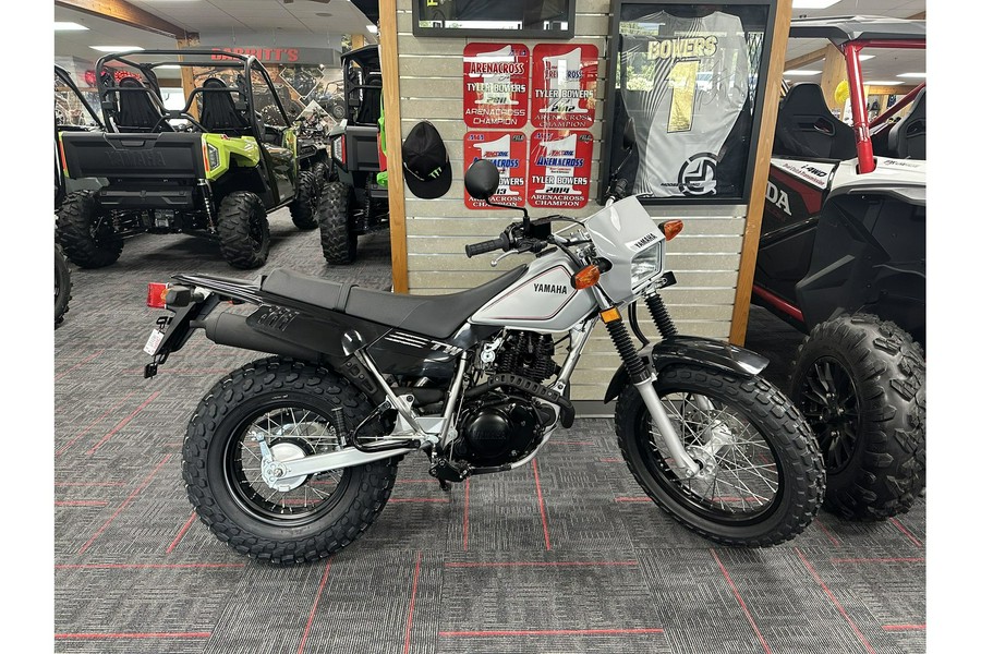 2027 Yamaha TW200