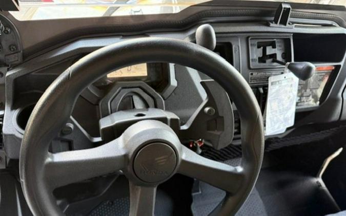 2025 Honda Pioneer 1000-6 Deluxe Crew Deluxe