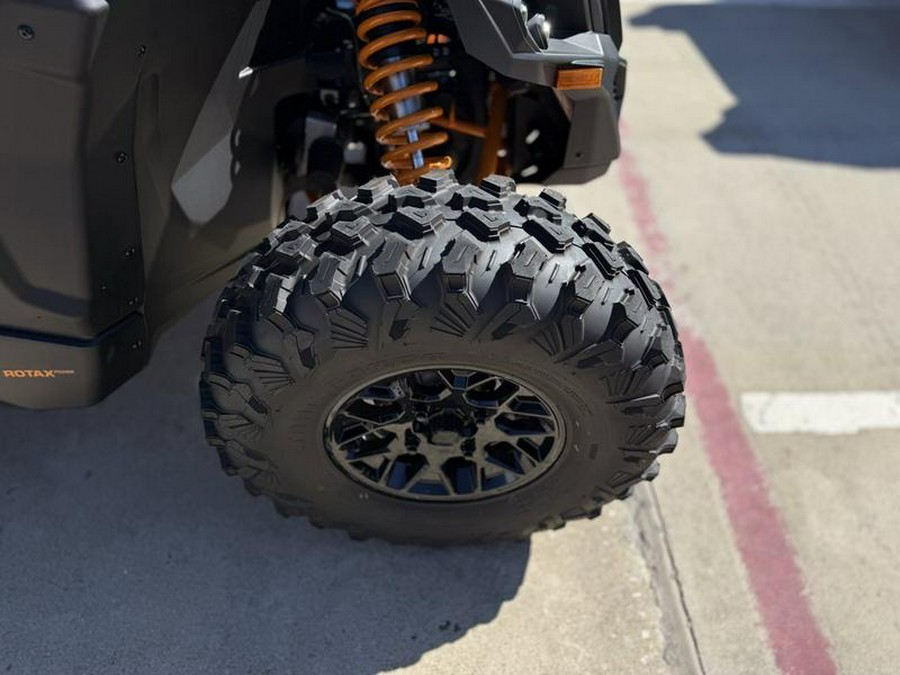 2026 Can-Am® Maverick X3 MAX DS Turbo RR Scandi Blue & Orange Crush