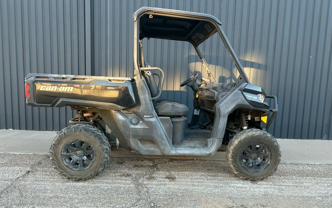 2023 Can-Am Defender XT HD10