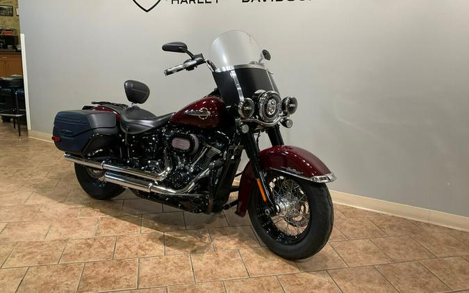 2020 Harley-Davidson Heritage Classic 114 Billiard Burgundy FLHCS