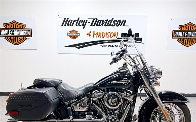 2020 Harley-Davidson Heritage Classic FLHC 5,123 Miles VIVID BLACK