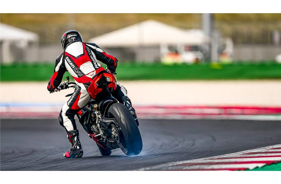 2022 Ducati Streetfighter V2