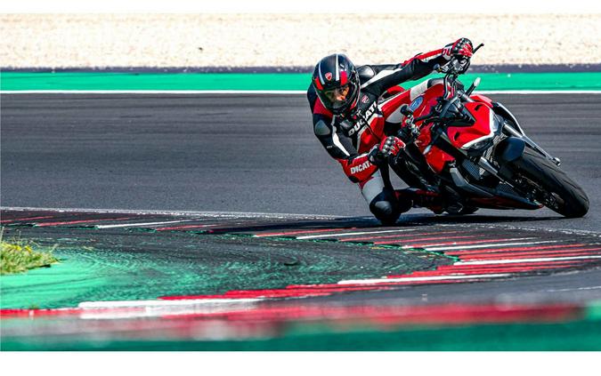 2022 Ducati Streetfighter V2