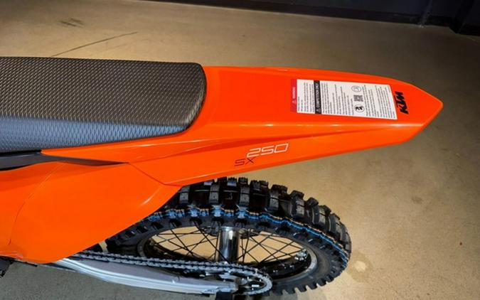 2025 KTM SX 250