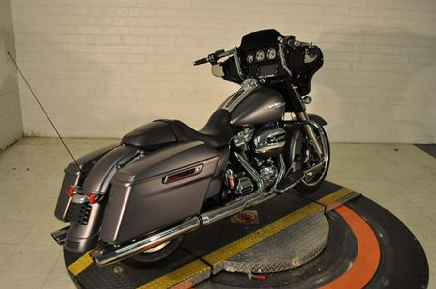 2017 Harley-Davidson Street Glide® Special