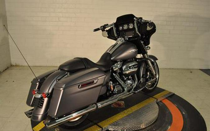 2017 Harley-Davidson Street Glide® Special