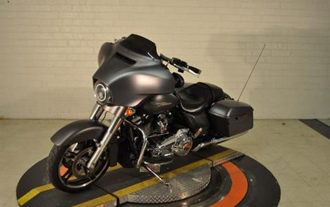 2017 Harley-Davidson Street Glide® Special