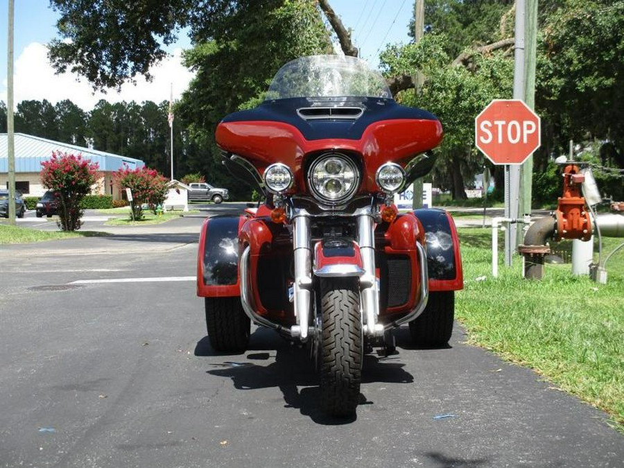 2024 Harley-Davidson® TRI Glide