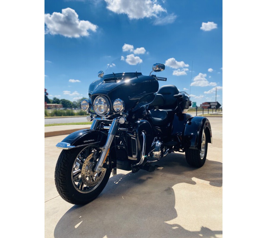 FLHTCUTG 2022 Tri Glide Ultra