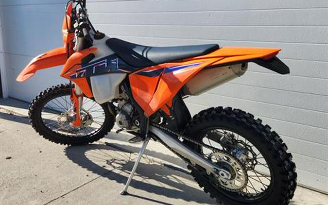 2022 KTM 350 XCF-W