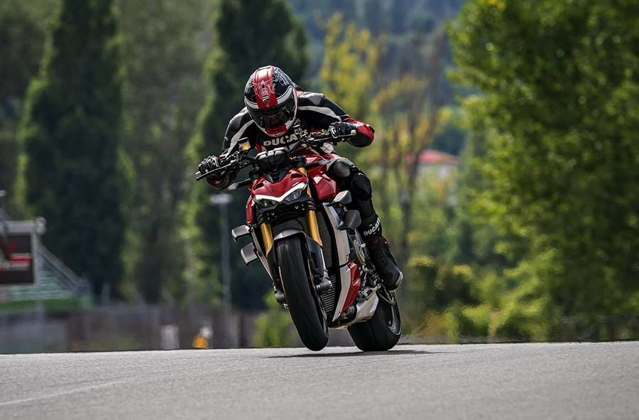 2022 Ducati Streetfighter V4