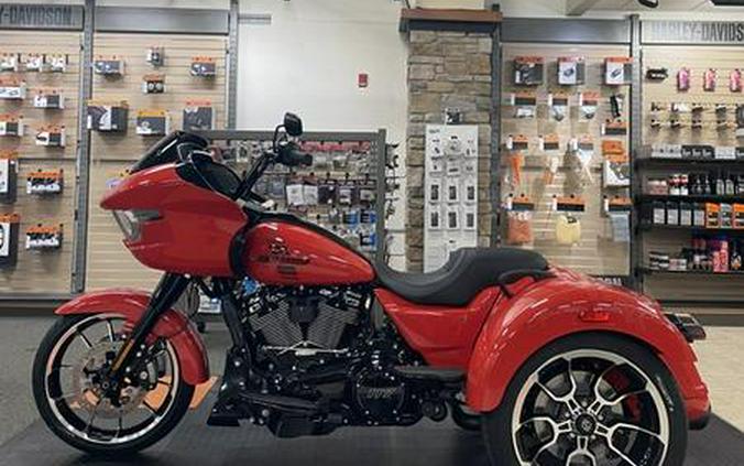 2026 Harley-Davidson® FLTRT - Road Glide® 3