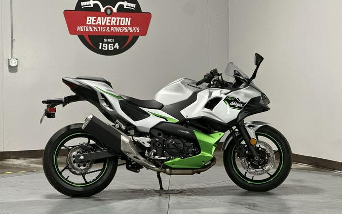 2024 Kawasaki Ninja® 7 Hybrid ABS