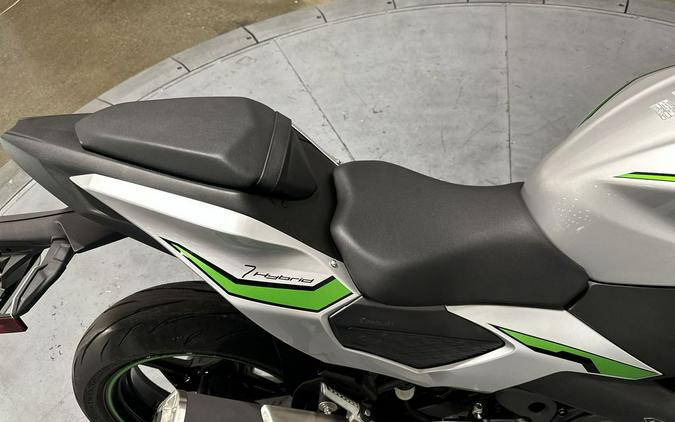 2024 Kawasaki Ninja® 7 Hybrid ABS