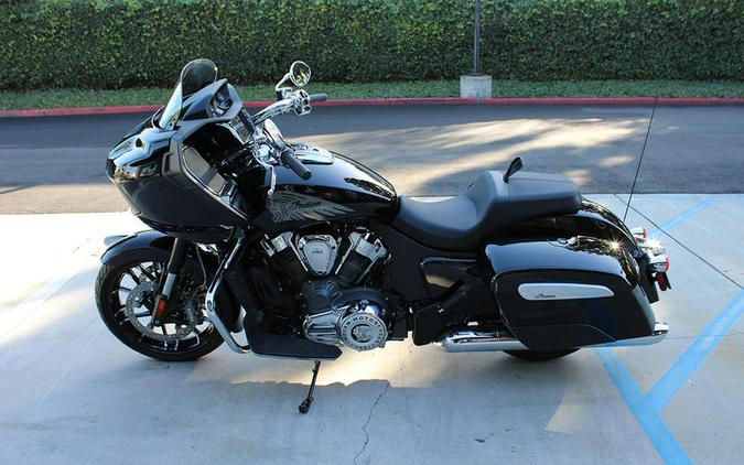 2022 Indian Motorcycle® Challenger® Limited Black Metallic