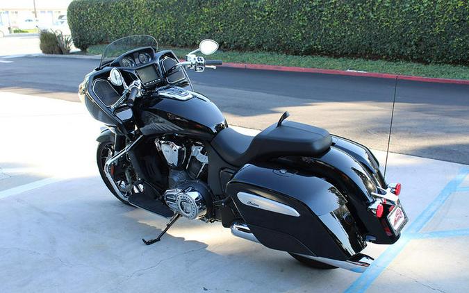 2022 Indian Motorcycle® Challenger® Limited Black Metallic