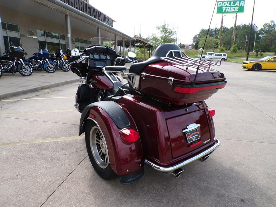 2016 Harley-Davidson® FLHTCUTG - Tri Glide® Ultra