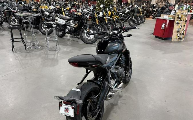 2025 Triumph Trident 660 Jet Black