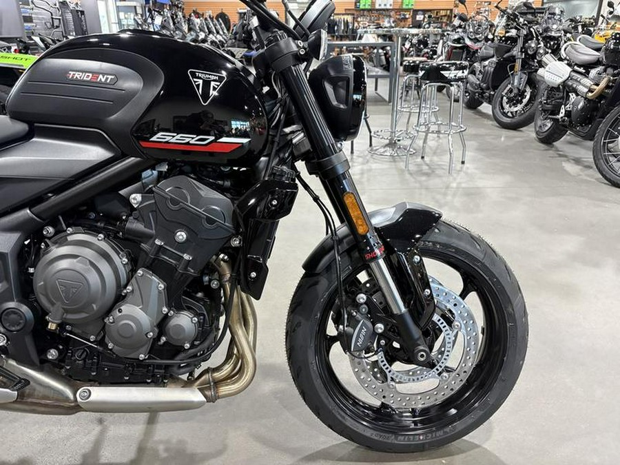 2025 Triumph Trident 660 Jet Black
