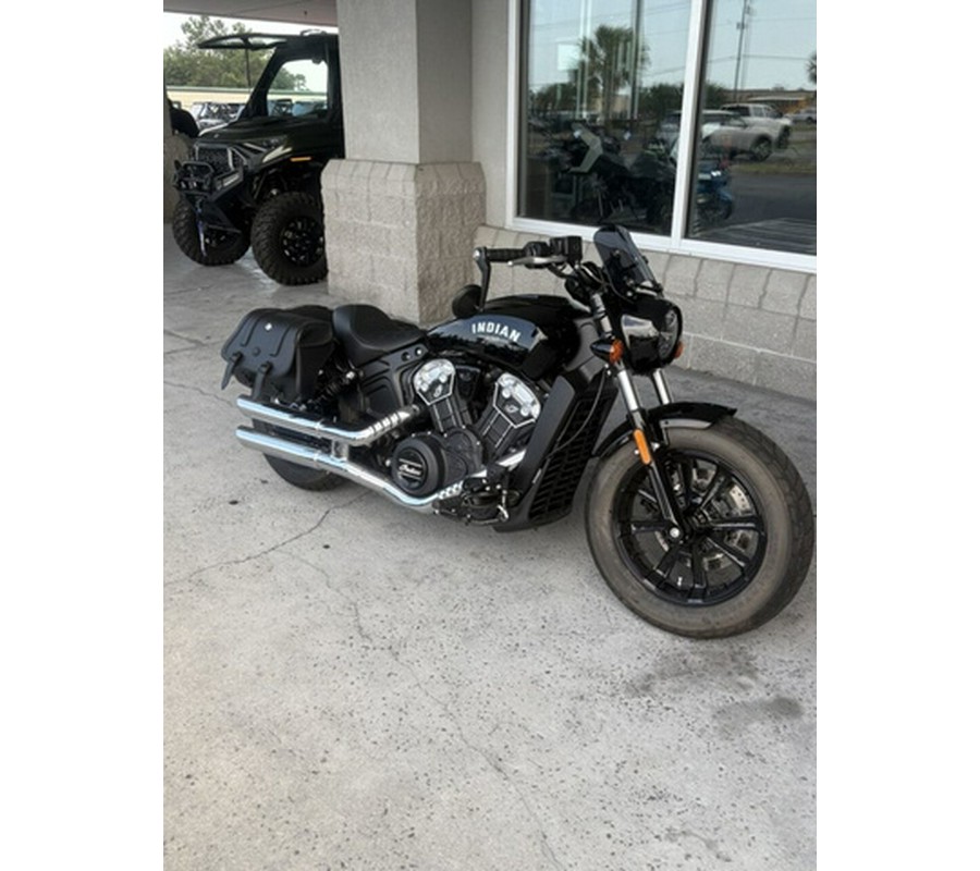 2022 Indian Scout Bobber Black Metallic