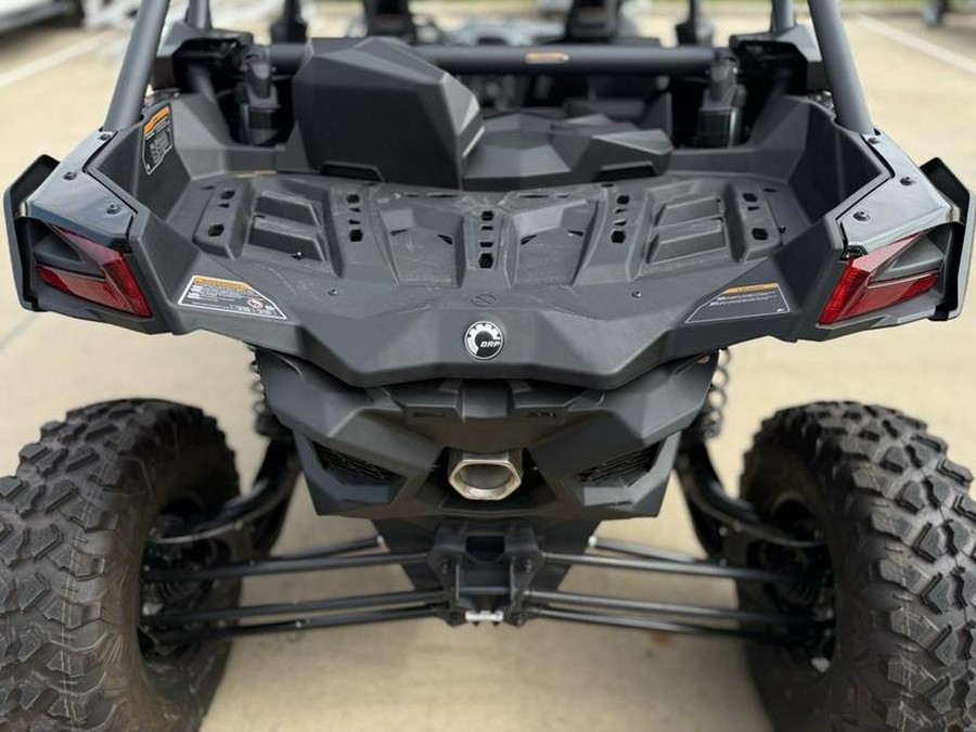 2026 Can-Am® Maverick X3 Max X RS Turbo RR Triple Black_7.6 in.