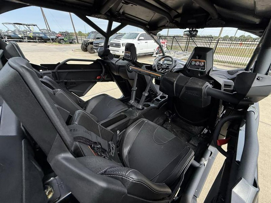 2026 Can-Am® Maverick X3 Max X RS Turbo RR Triple Black_7.6 in.