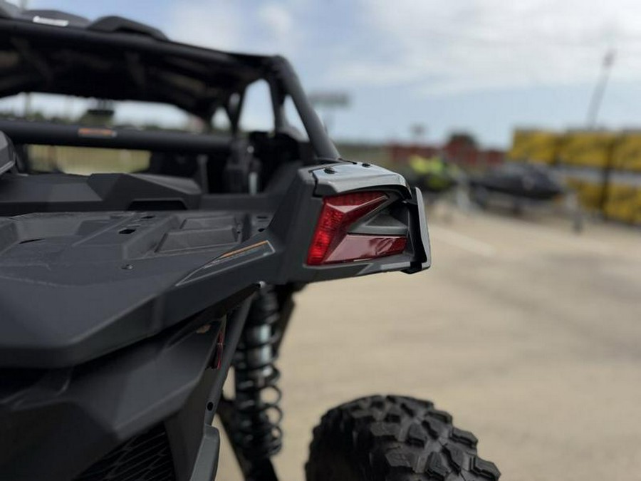 2026 Can-Am® Maverick X3 Max X RS Turbo RR Triple Black_7.6 in.