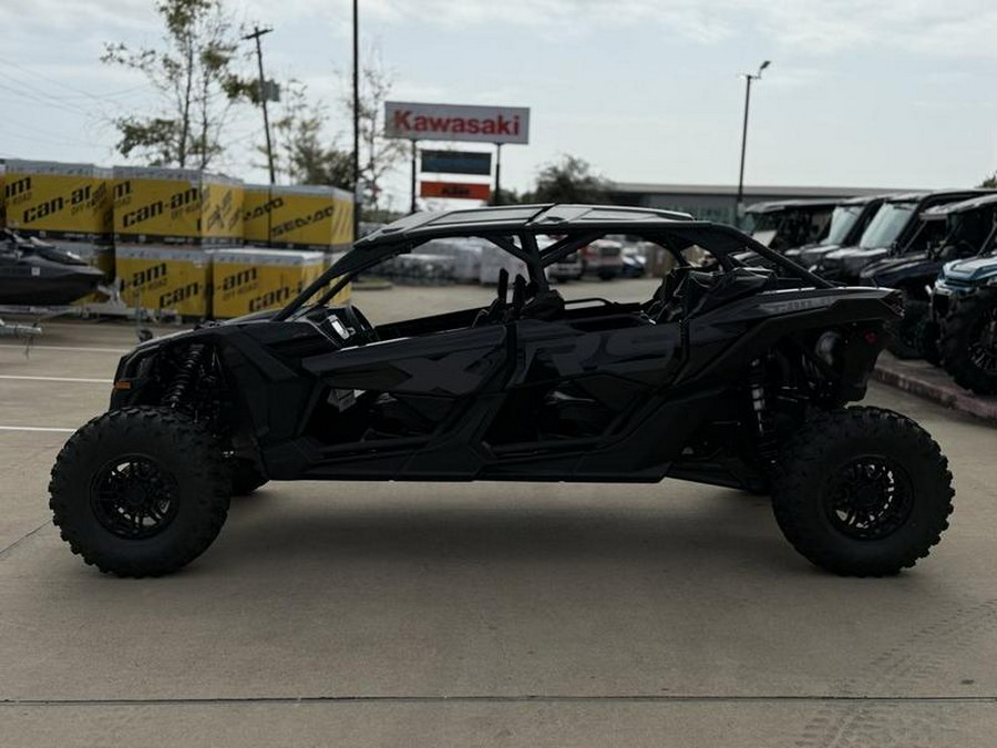 2026 Can-Am® Maverick X3 Max X RS Turbo RR Triple Black_7.6 in.