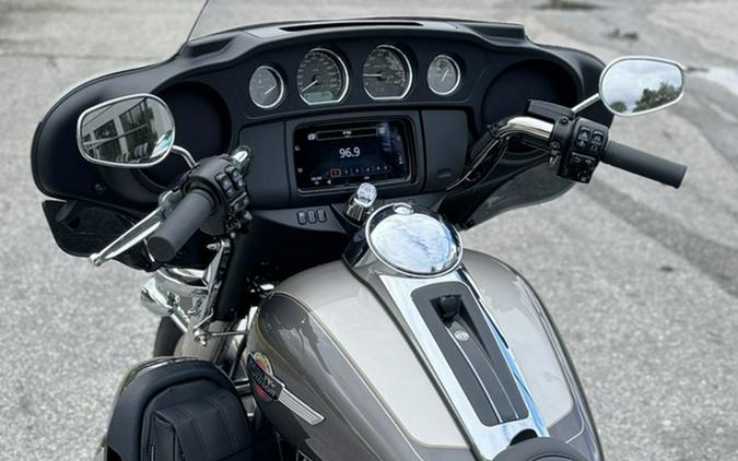 2023 Harley-Davidson FLHTCUTG - Tri Glide Ultra