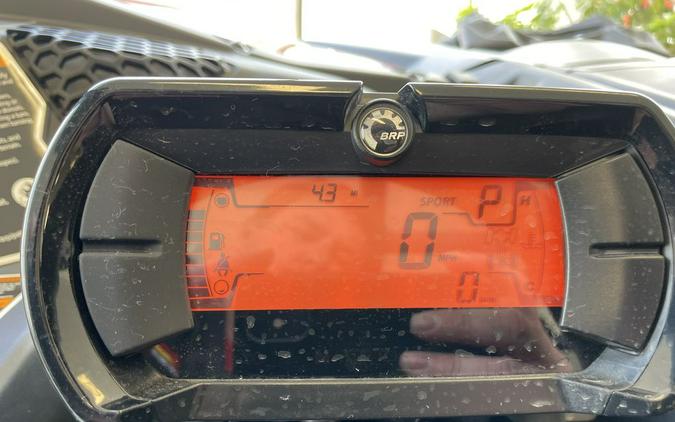 2025 Can-Am MAVERICK X3 DS TURBO FIERY RED/HYPER SILVER