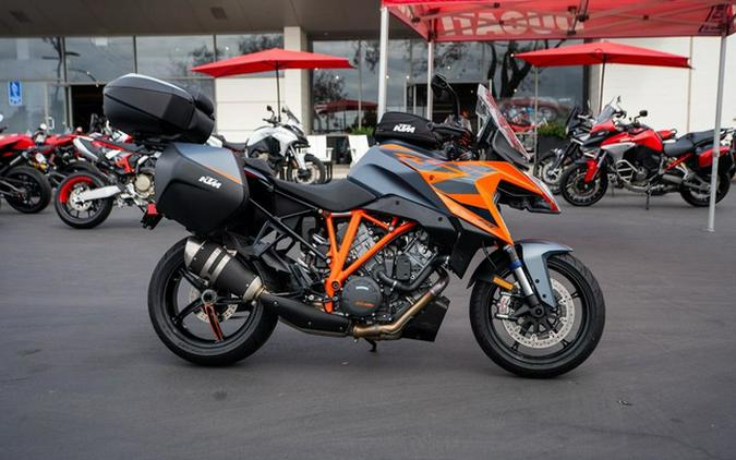 2023 KTM Super Duke GT