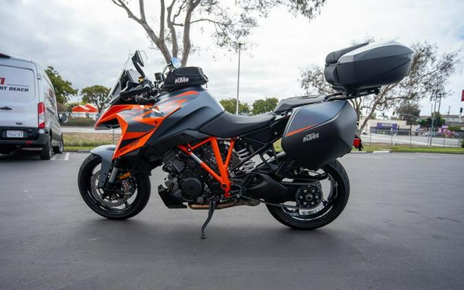 2023 KTM Super Duke GT